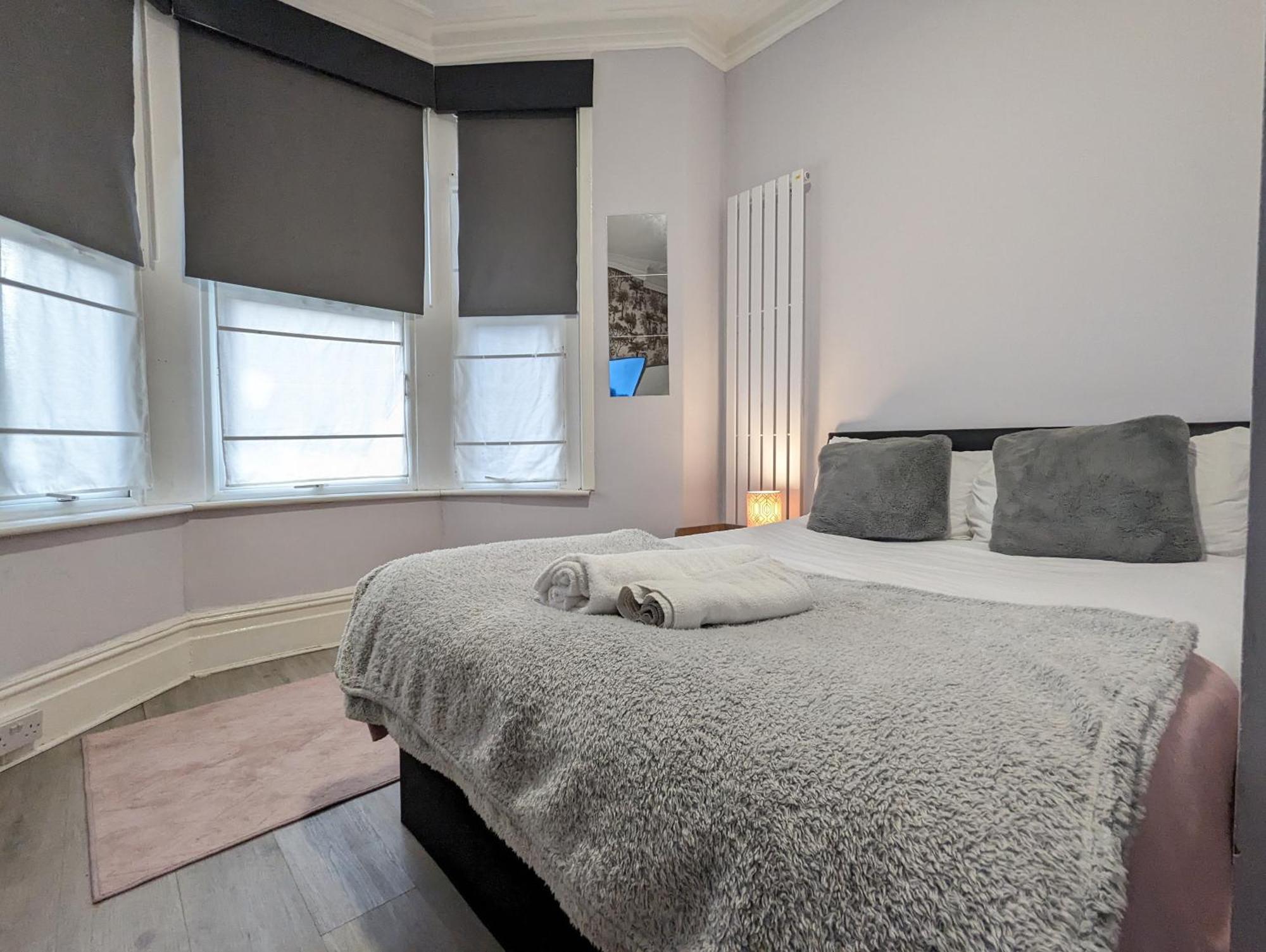 Inner-City Apartments - Basic Amenites Cardiff Zewnętrze zdjęcie