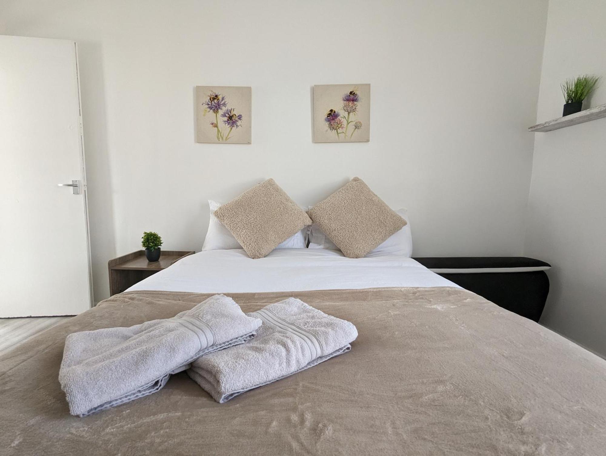 Inner-City Apartments - Basic Amenites Cardiff Zewnętrze zdjęcie