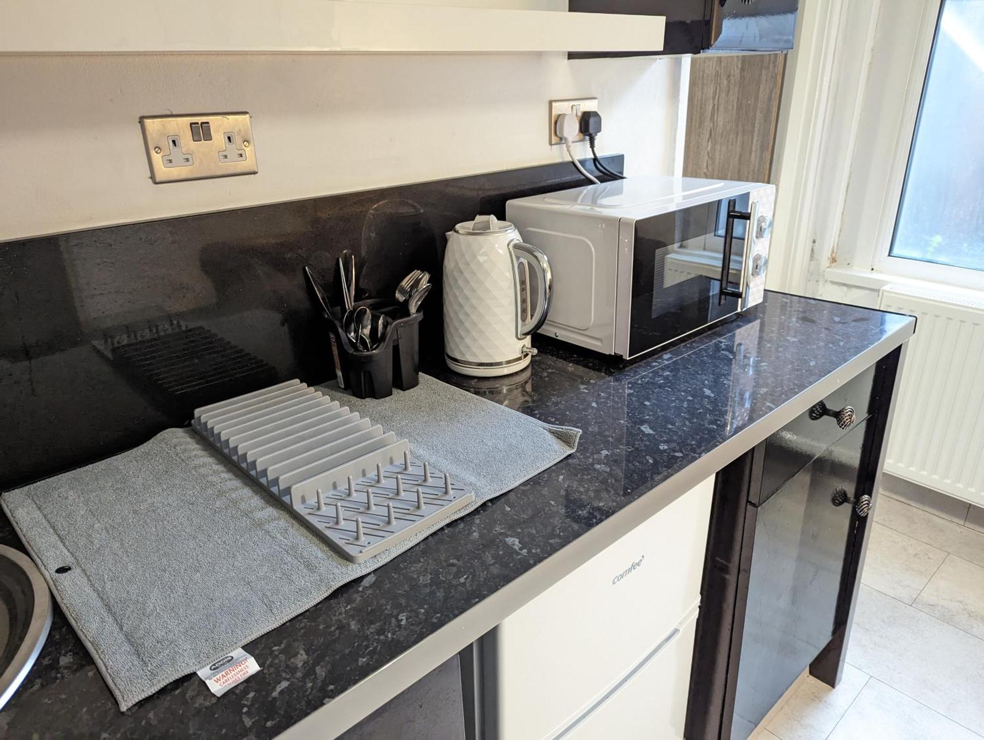 Inner-City Apartments - Basic Amenites Cardiff Zewnętrze zdjęcie
