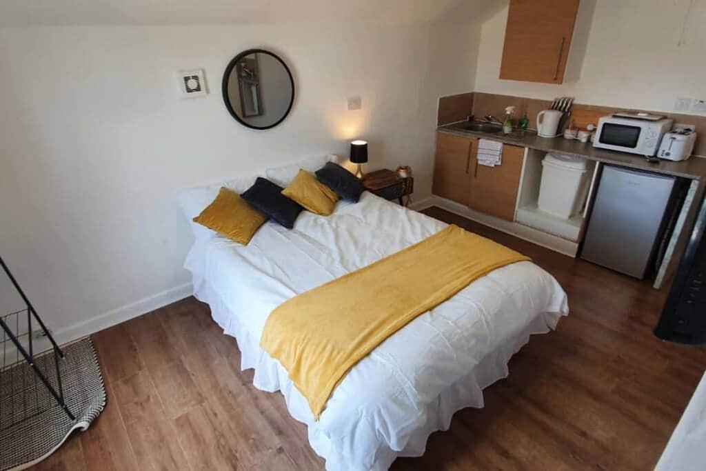 Inner-City Apartments - Basic Amenites Cardiff Zewnętrze zdjęcie